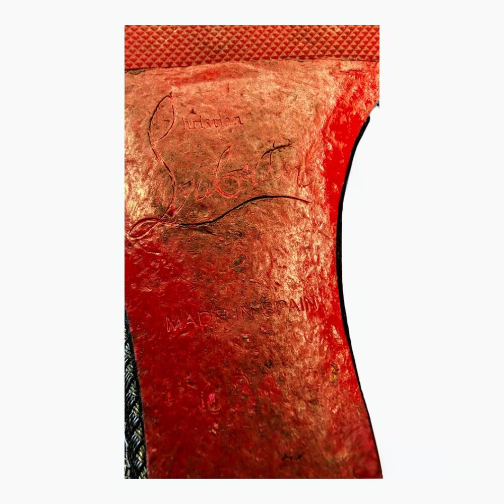 Christian Louboutin: Cataclou 140:  Size 34 - Picture 7 of 8